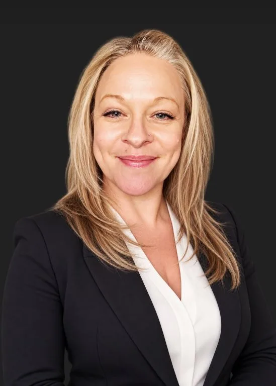 Mariah Tezak, licensed loan originator
