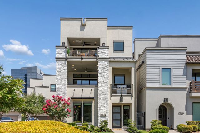 Modern home for sale in the Plano Texas suburban neighborhood North Dallas market