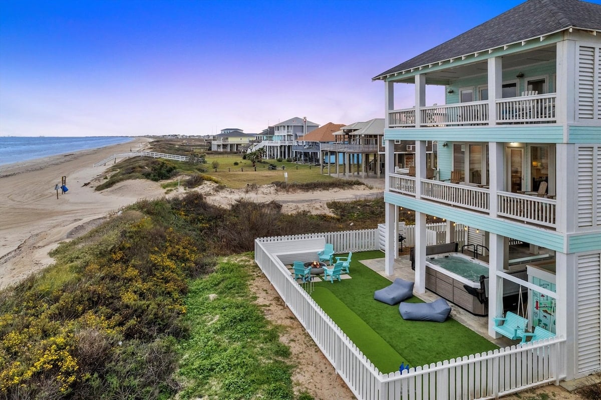 Beachfront Elegance - Crystal Beach Investment Property