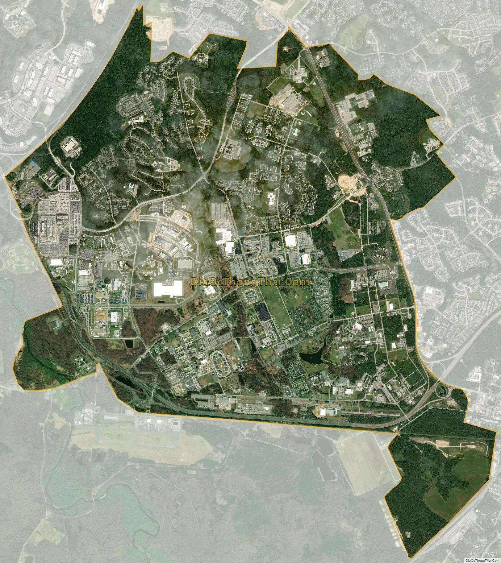 A neighborhood of single-family homes and townhomes near Fort Meade, Maryland.