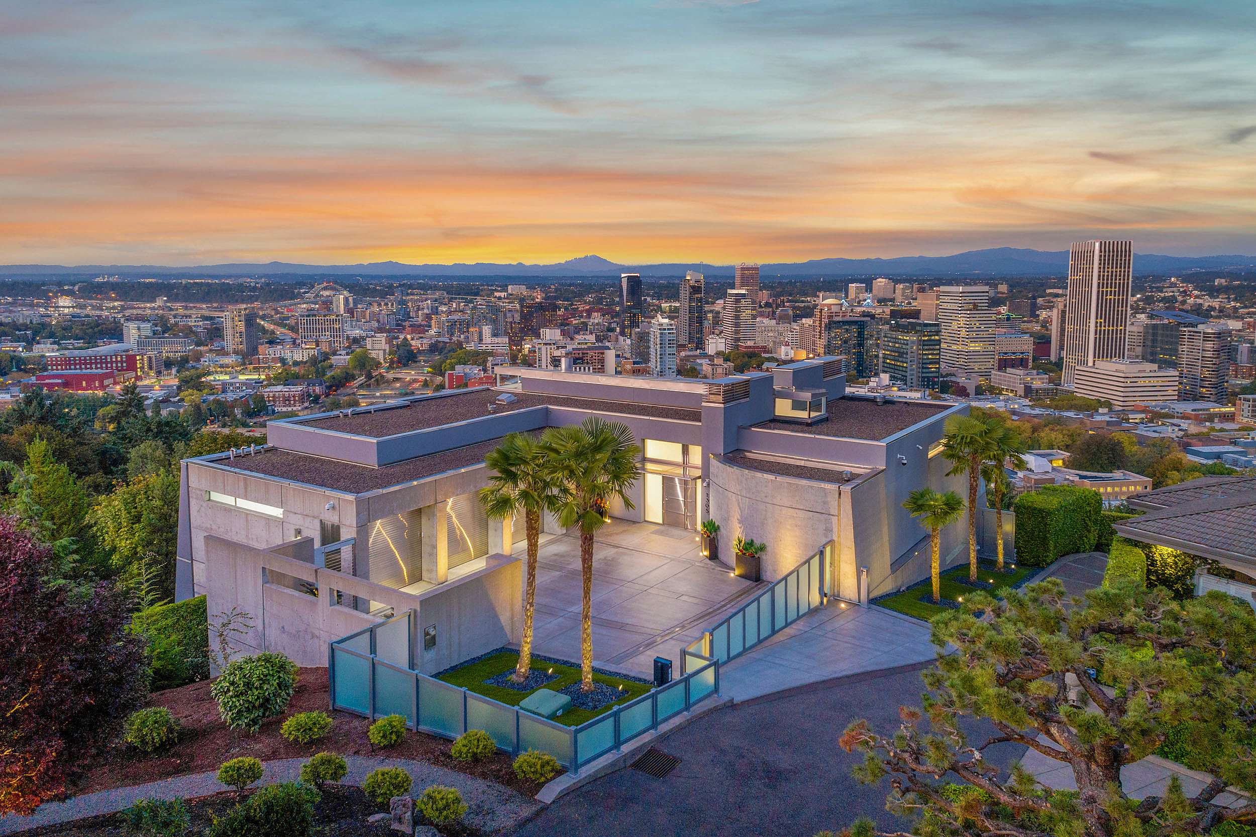 Portland Oregon skyline homes