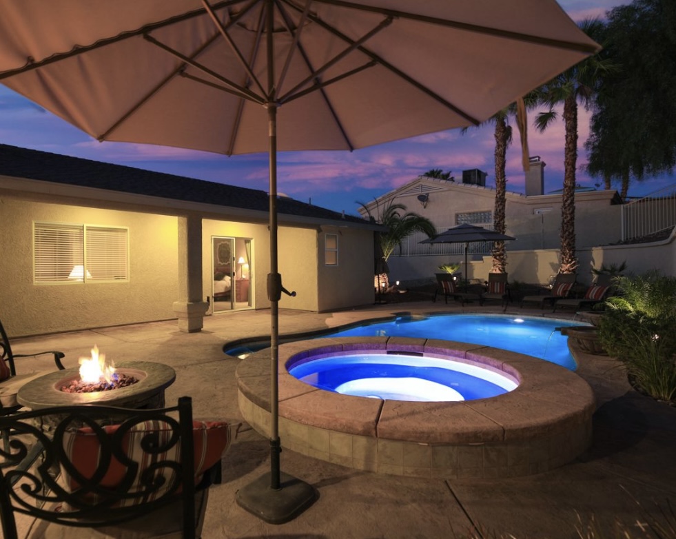 Lake Havasu pool homes for sale